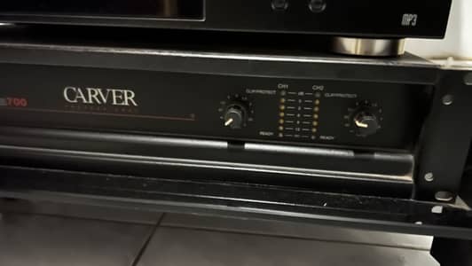 Carver pm 700