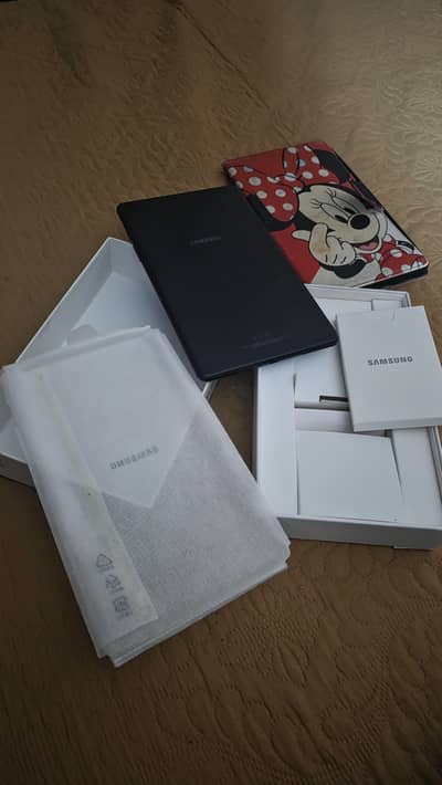 samsung tab A 8 inches smart T295 2gb 32gb