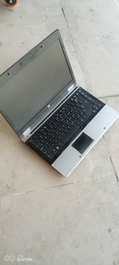 hp core I 5 laptop m450 peocess  8440p