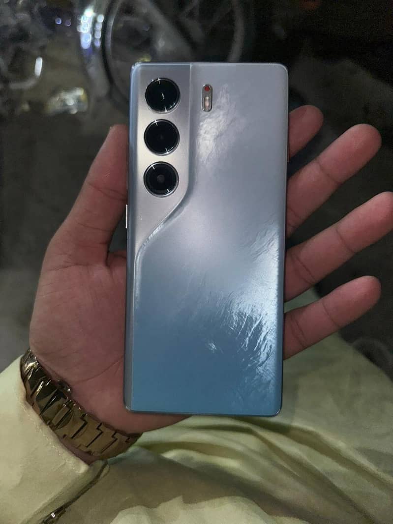 Camon 40 pro 2