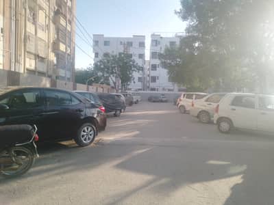 3 bed dd 1st floor flat available for rent