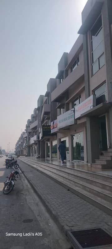Bahria orchard Lahore 7marla first floor for rent brand new first entry