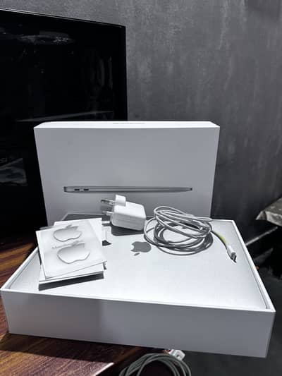 MacBook Air M1 | Grey | 8GB RAM | 256GB SSD | 85% Battery | 323 Cycles