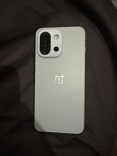 OnePlus 13t 12/256 URGENT SALE