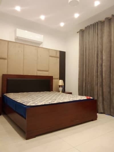 5 Marla Brand New Modern Design Lavish Lower Portion For Rent In Park View City Lahore | For Discounted Price And Original Pictures Download The App "Signature Lands".