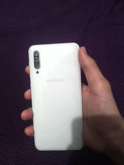• Samsung Galaxy A30s 4/128 – Excellent Condition