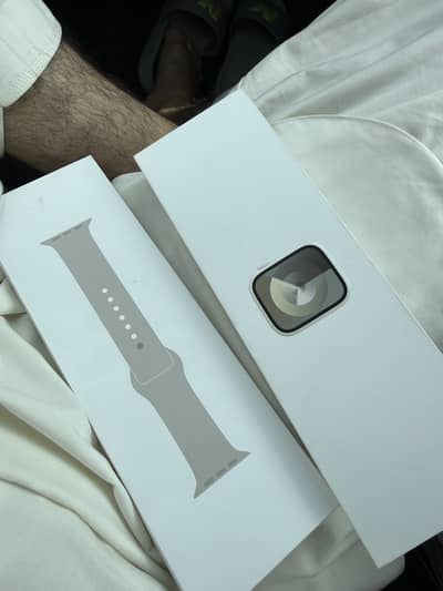 APPLE WATCH SERIES 9 (45mm) STARLIGHT GPS