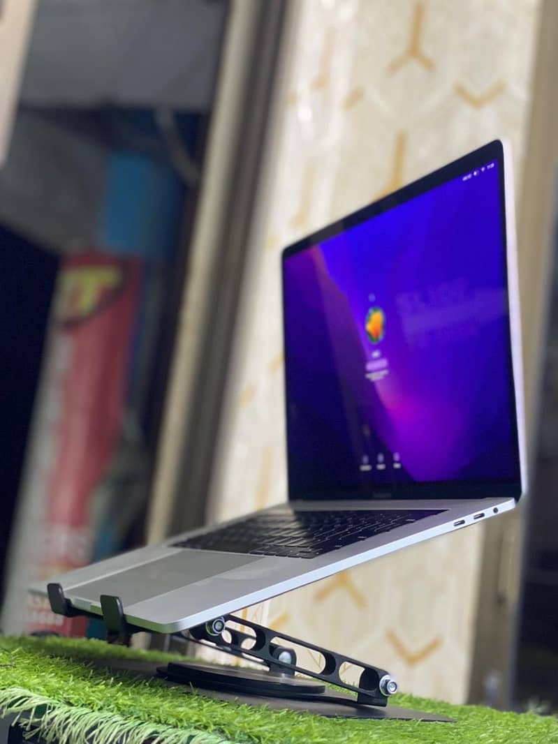 Macbook pro 2017 2