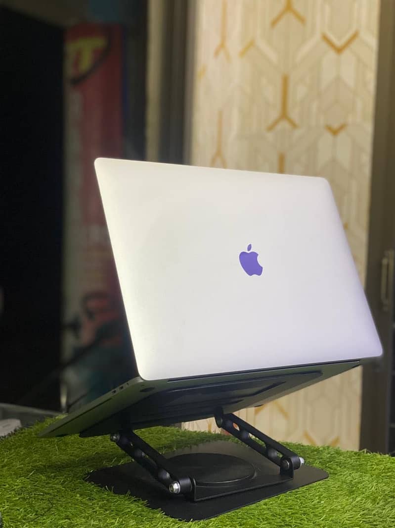 Macbook pro 2017 3