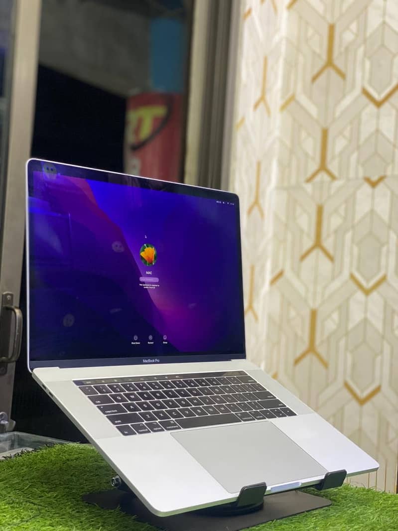 Macbook pro 2017 5