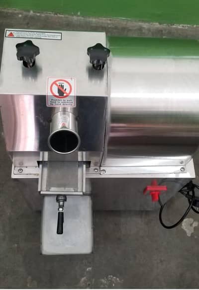 "Sugercane Juice Extractor"