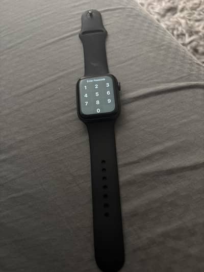 Apple Watch Series-5 (44mm)