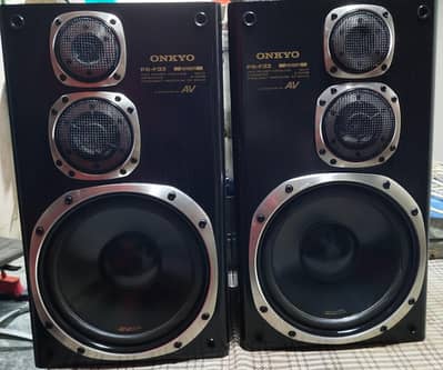 Onkyo 3 way spaker . . . . 03026643347