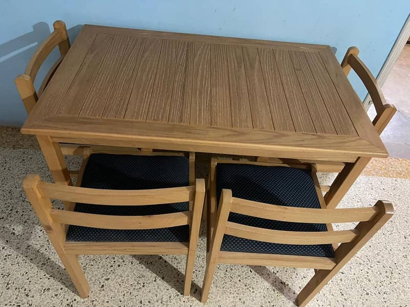 Dining table set 0