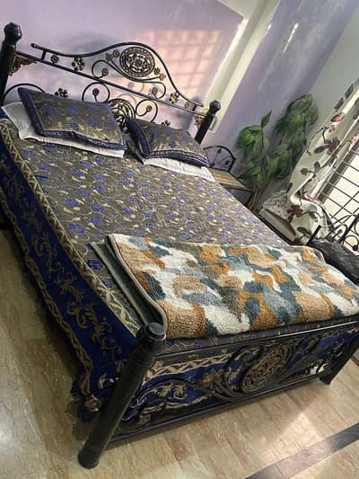 Iron Bed Set For Sale