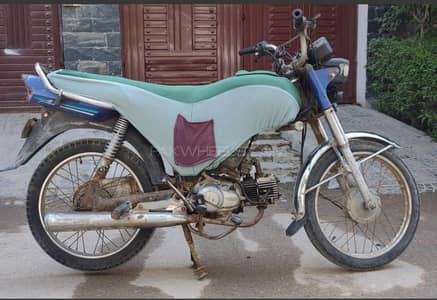 Yamaha Junoon 100cc Bike