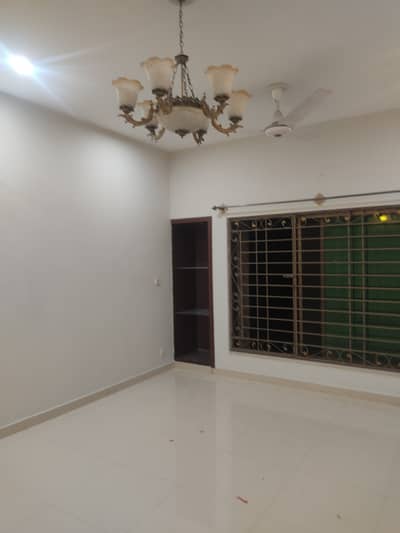 10 Marla upper portion