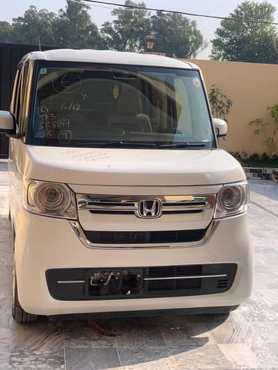 Honda N Box 22/26 Fresh Import White
