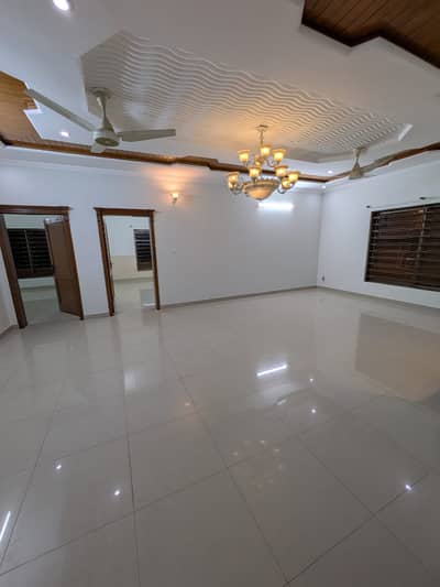 12 Marla Ground Portion For Rent