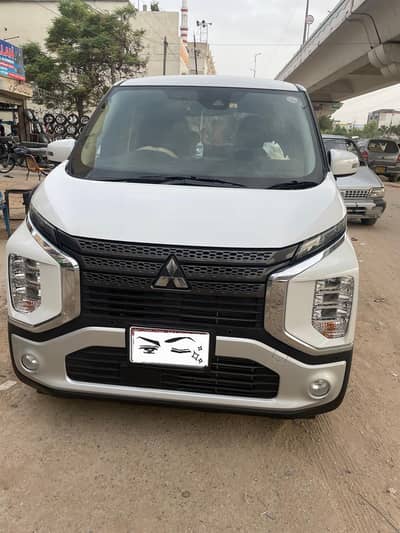 Mitsubishi ek x hybrid