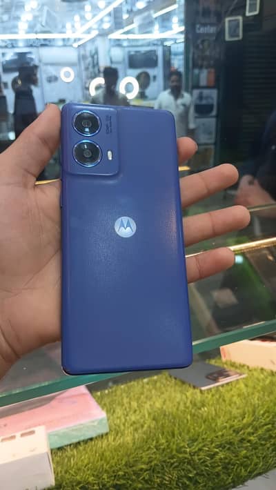 MOTO G85