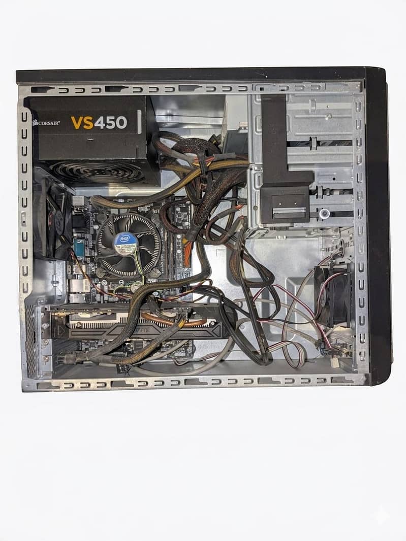 Mid Range Gaming PC 0