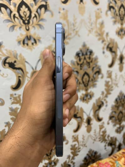 1,22000    03093538669 Whatsapp