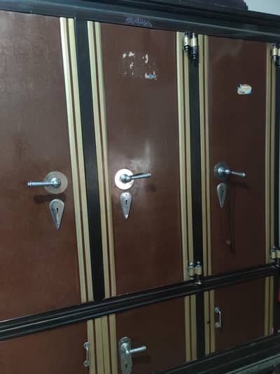 safe Alamari two piece up down 0.3. 0.1. 6.2. 8.0. 4.7. 5