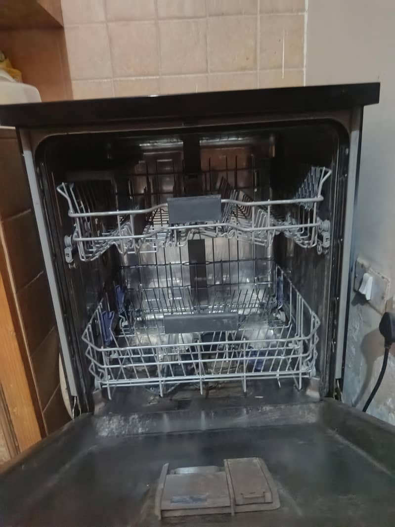 dishwasher 0