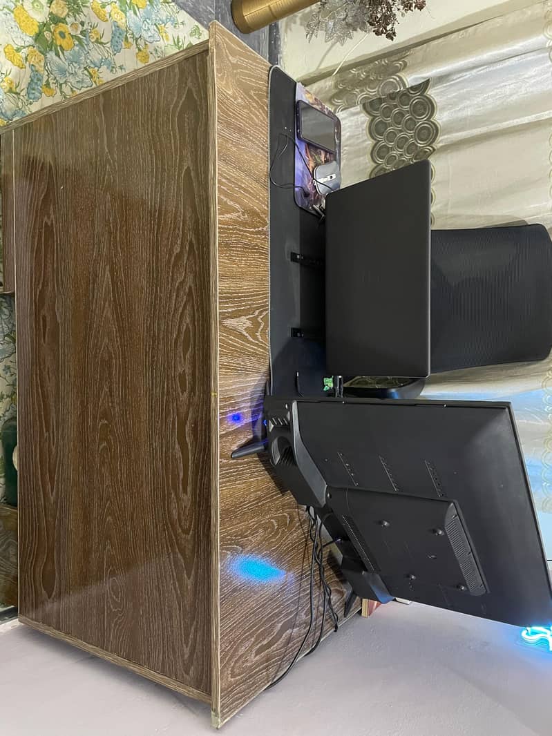L shaped  table 2