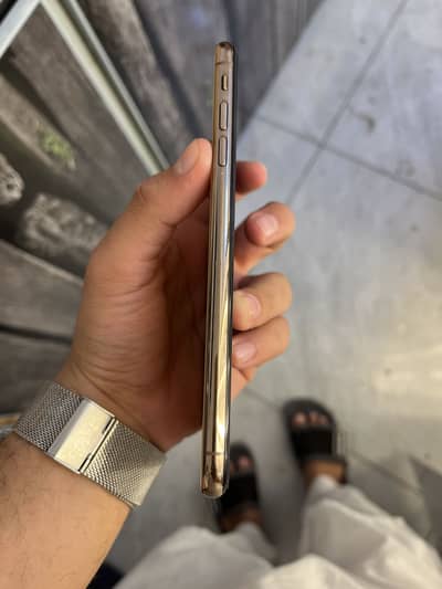 I phone xs max Pta Approved