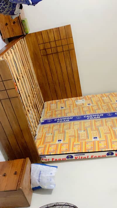 Double bed with 2 side tables and mattress