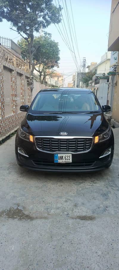 kia grand carnival