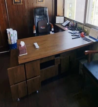 Executive table & chair for sale with side tables