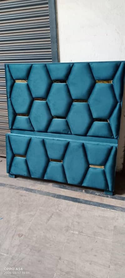 Yes available plz Whatsapp & location