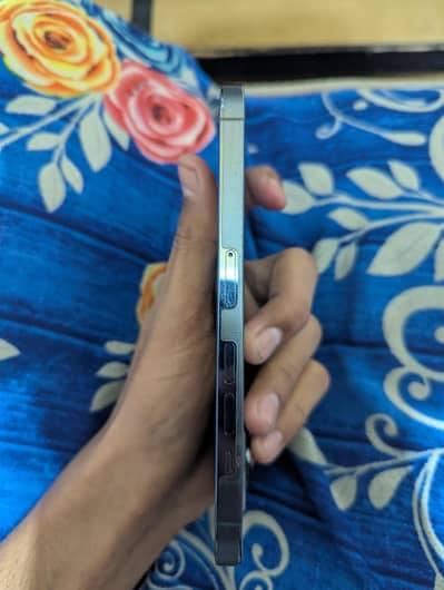 iPhone 13 pro official pta approved memory 128/ 10/10 bettry Health 80