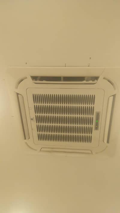 SKM AIR CONDITIONER 3 TON CASSETTE TYPE
