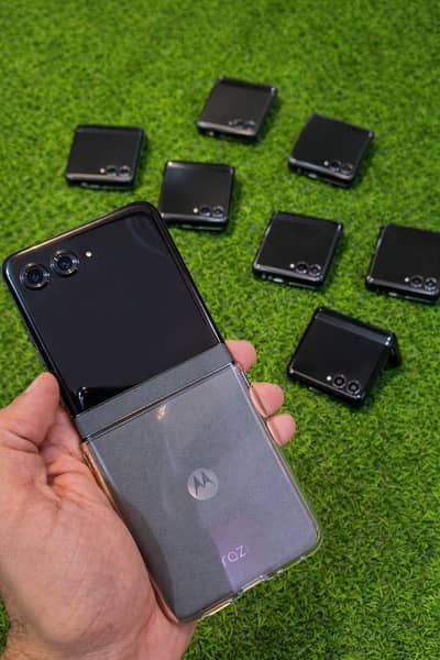 Motorola Razr 50 Official PTA Waterpack American 101% 03152196756