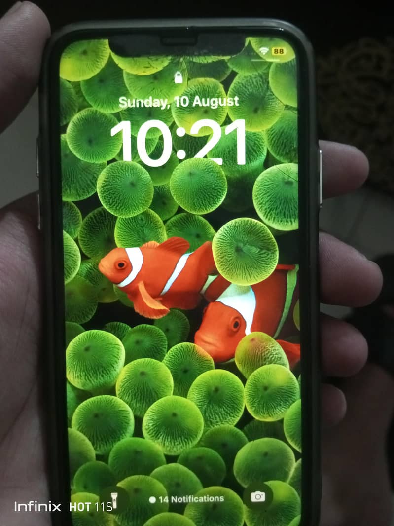 iPhone X 3