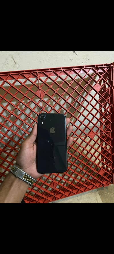 iphone XR 64. battery 85 original