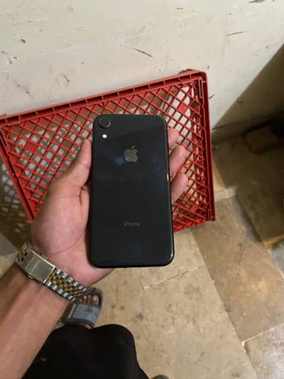 iphone XR 64. battery 85 original
