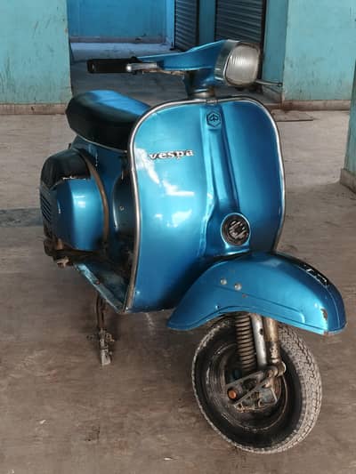 Vespa Super 150