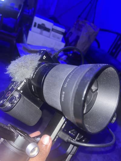 Sony zve10 with sigma 30mm lense
