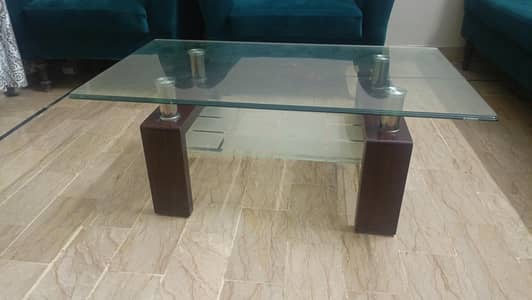 Glass center table in good condition