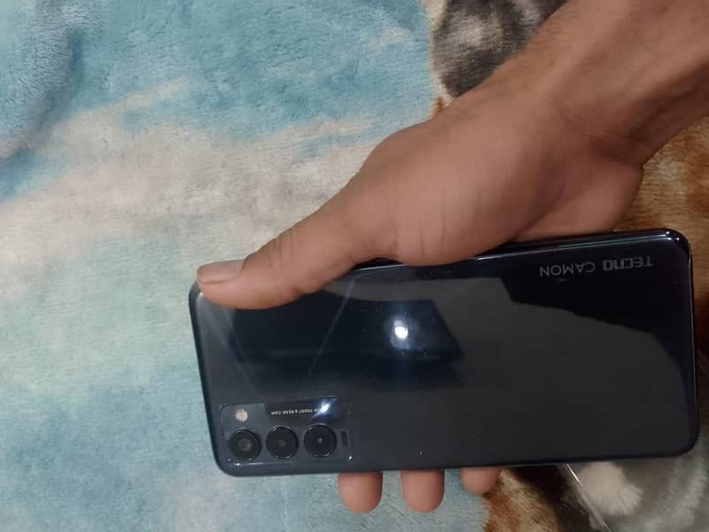 tecno camon 18T 4