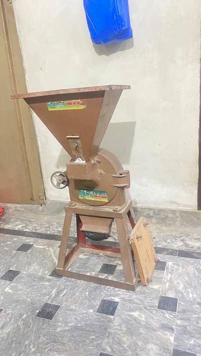 Small sized ataa chaki machine