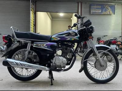 HONDA125 Model 2021 NAWABSHAH number urgent sell no sms only phone