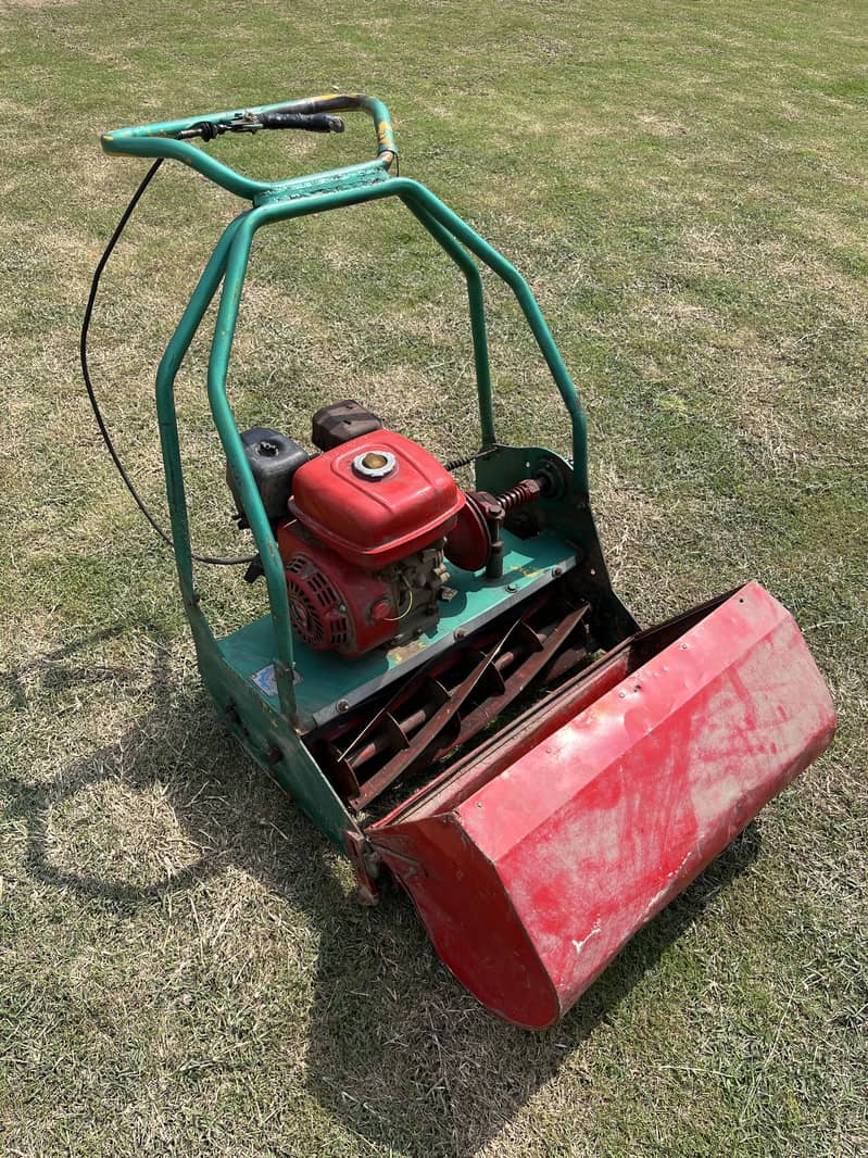 Grass cutting machine 0