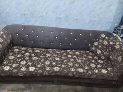 space ki wajha ay sale kr rahy ha serious log rabta krain plz