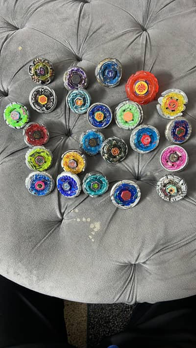 Huge Beyblade Metal Saga Collection - 23 Pieces + Launcher